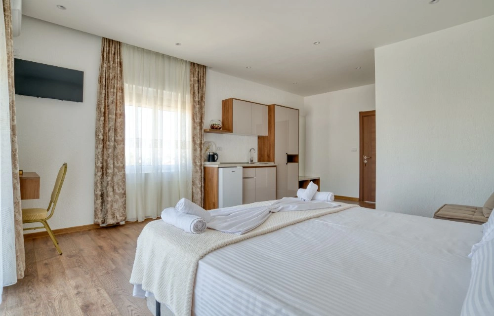 Aqua Lounge Aparthotel Ulcinj Slider Pictures