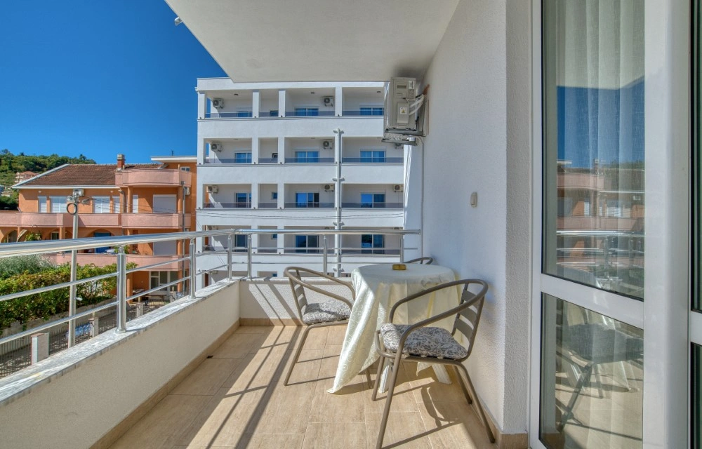 Aqua Lounge Aparthotel Ulcinj Slider Pictures
